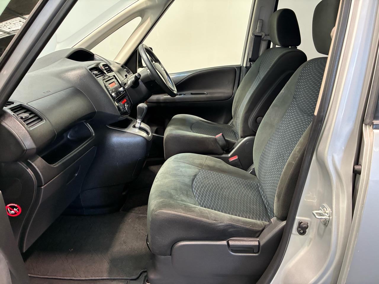 2016 Nissan SERENA