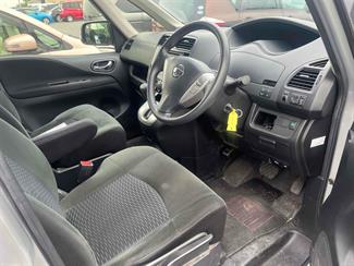 2016 Nissan SERENA - Thumbnail