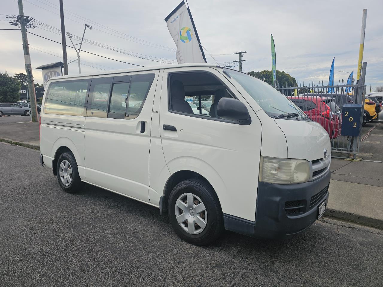 2006 Toyota Hiace
