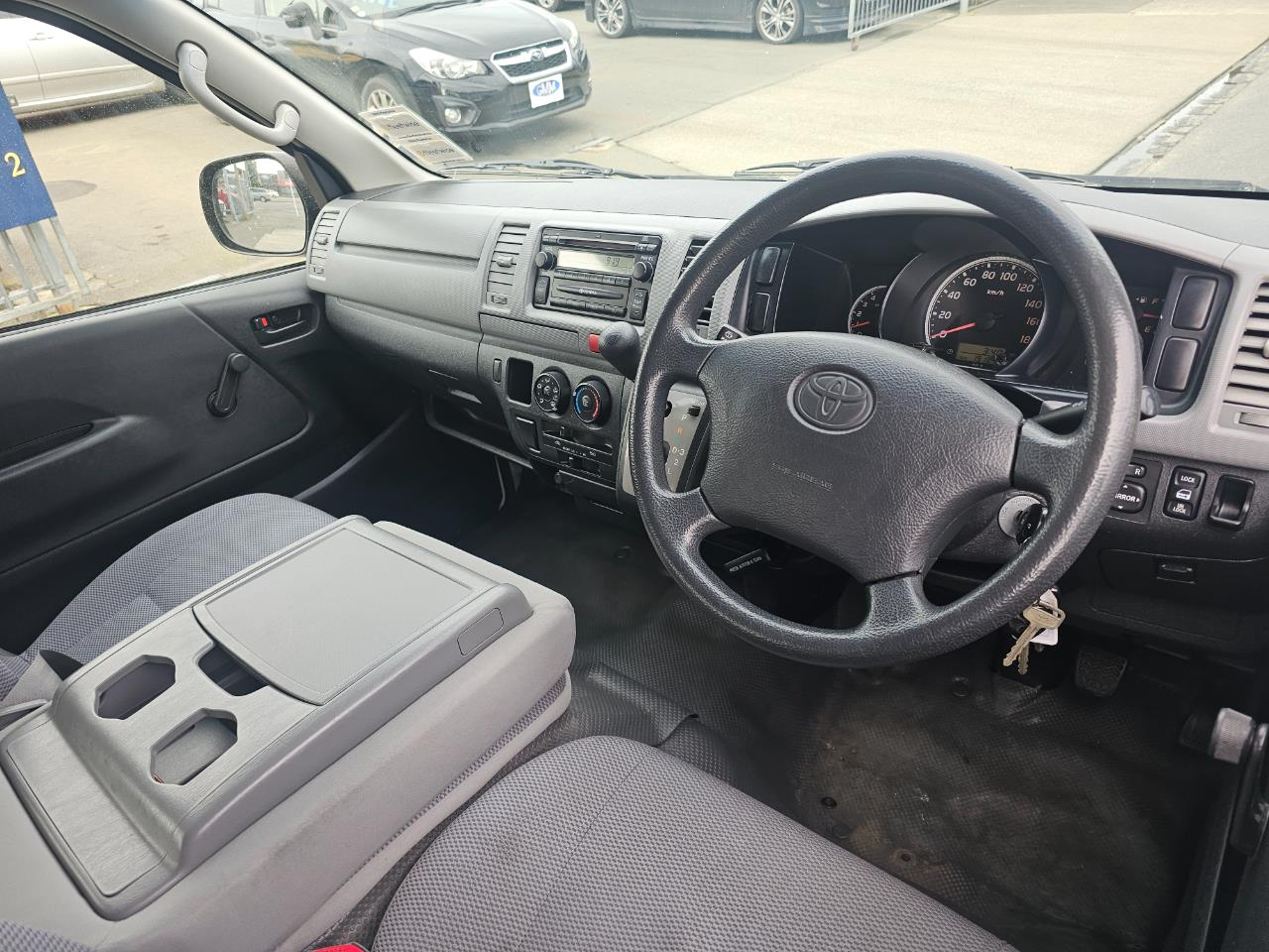 2006 Toyota Hiace