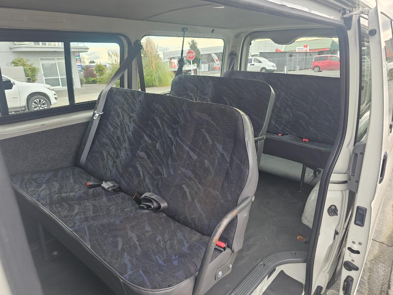 2006 Toyota Hiace