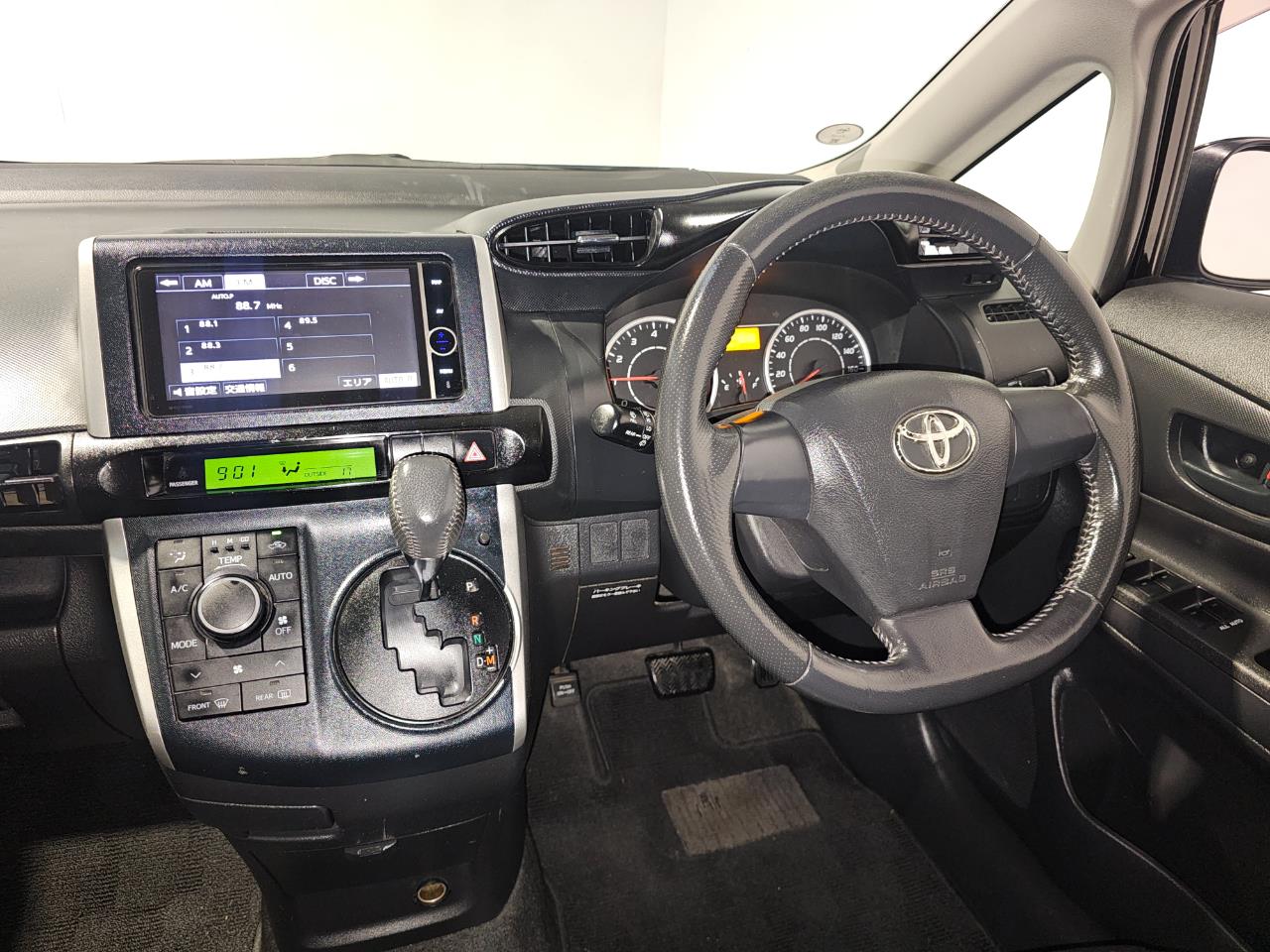 2010 Toyota WISH