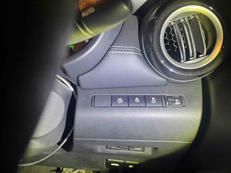 2021 Nissan KICKS - Thumbnail