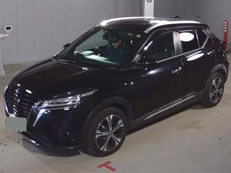 2021 Nissan KICKS - Thumbnail