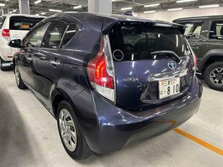 2015 Toyota AQUA - Thumbnail