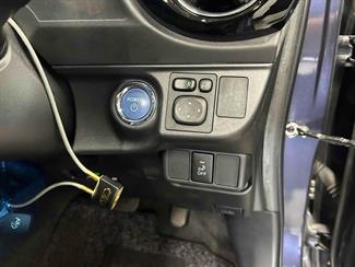 2015 Toyota AQUA - Thumbnail