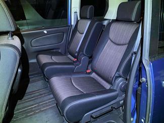 2015 Nissan SERENA - Thumbnail