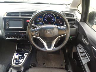 2015 Honda FIT - Thumbnail