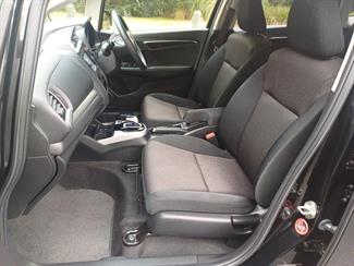 2015 Honda FIT - Thumbnail