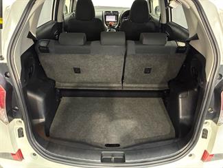 2014 Toyota Ractis - Thumbnail