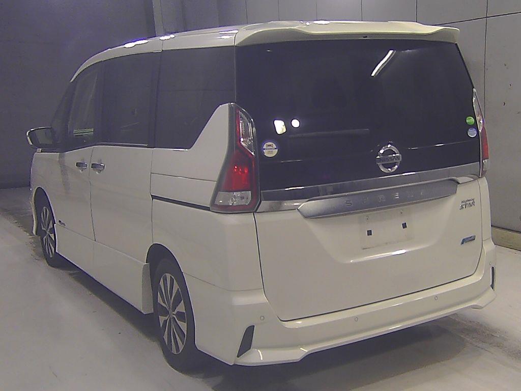 2017 Nissan SERENA