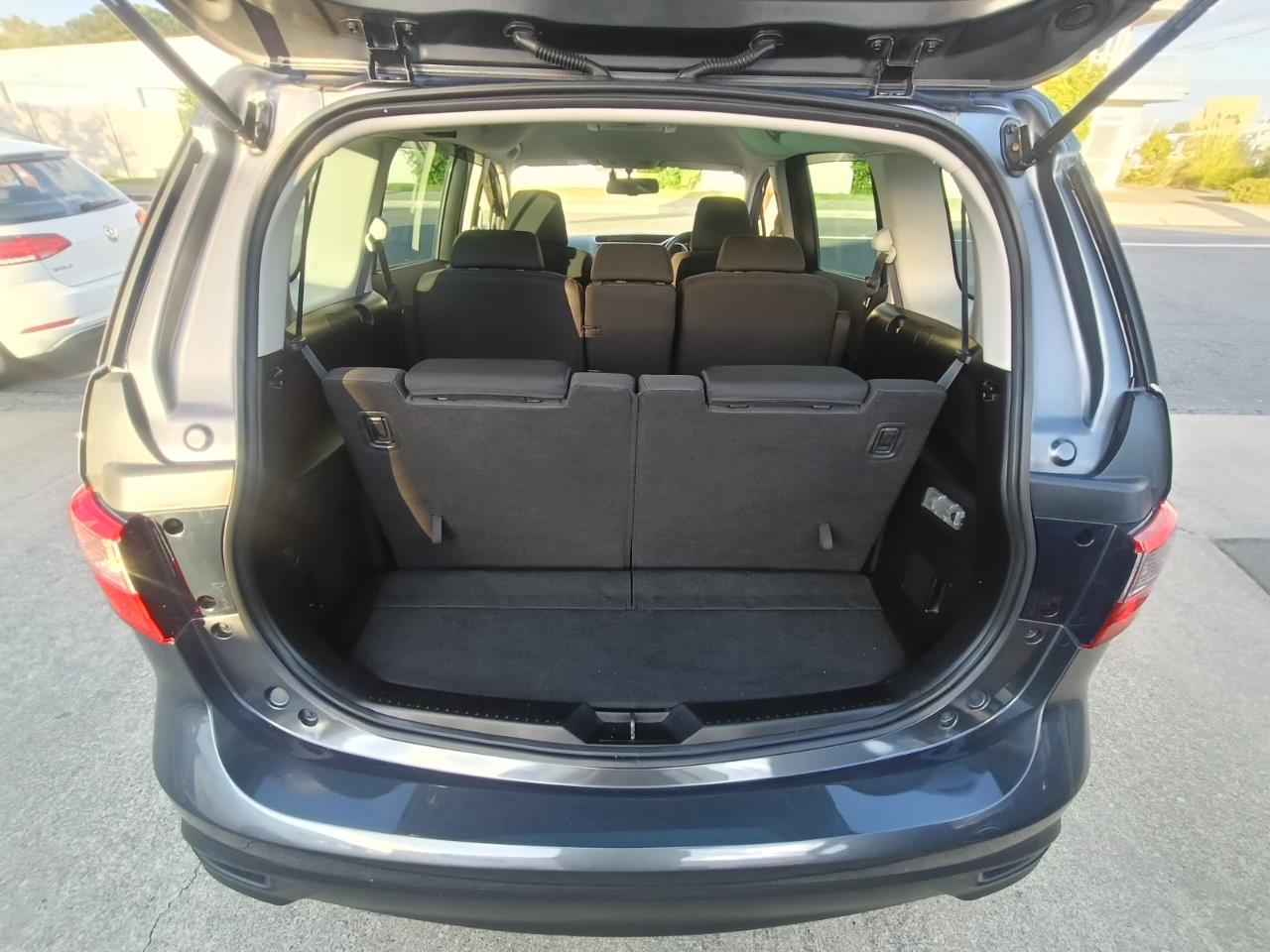 2013 Mazda PREMACY