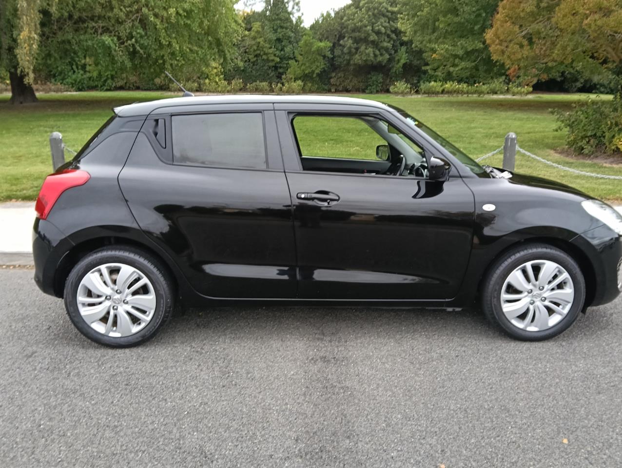 2019 Suzuki SWIFT
