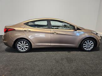 2015 Hyundai Elantra - Thumbnail