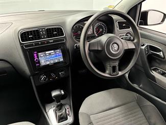 2010 Volkswagen Polo - Thumbnail
