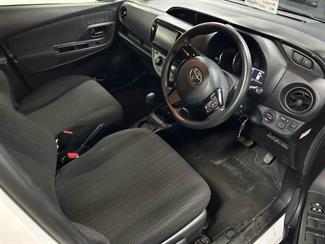 2020 Toyota Vitz - Thumbnail