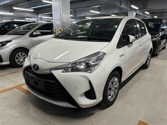2020 Toyota Vitz - Thumbnail