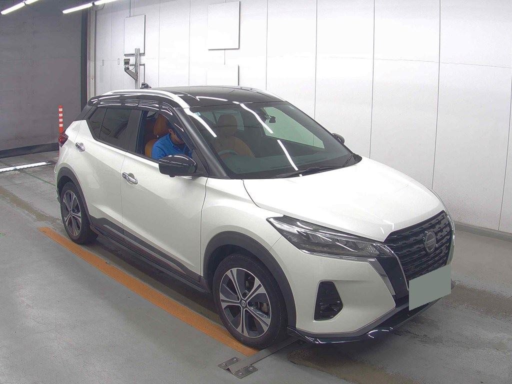 2021 Nissan KICKS