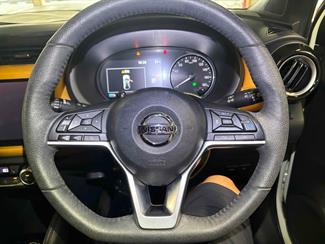 2021 Nissan KICKS - Thumbnail