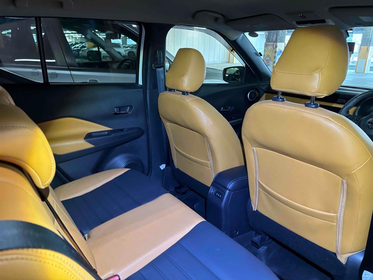 2021 Nissan KICKS