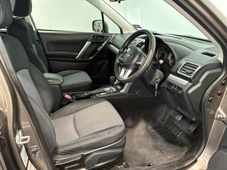 2016 Subaru FORESTER - Thumbnail