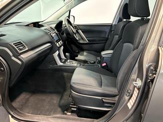 2016 Subaru FORESTER - Thumbnail