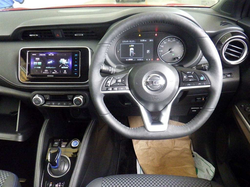 2021 Nissan KICKS
