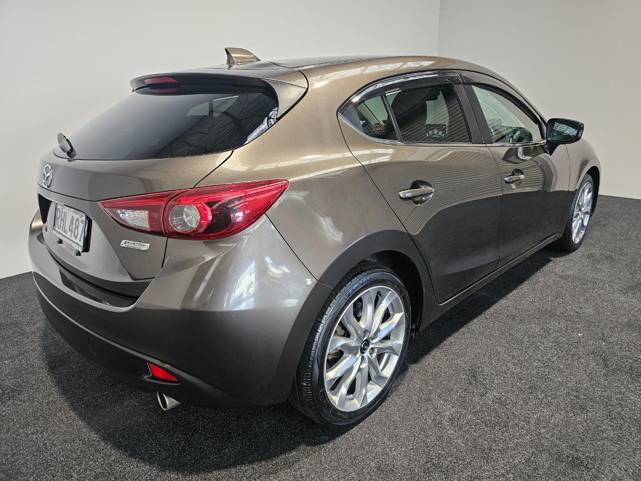 2014 Mazda AXELA