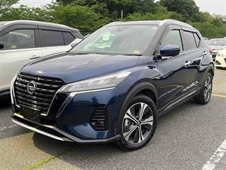 2021 Nissan KICKS - Thumbnail