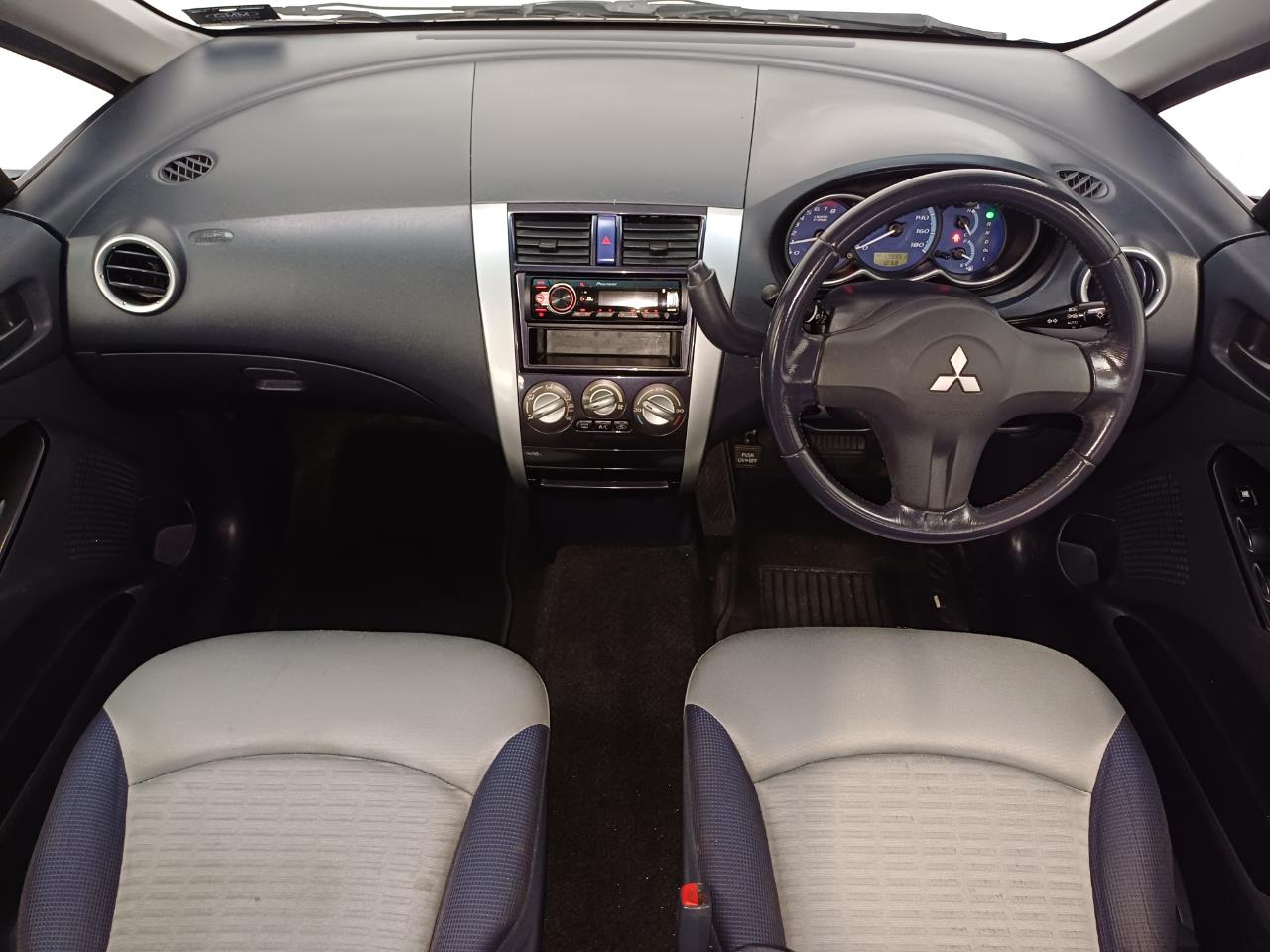 2004 Mitsubishi Colt