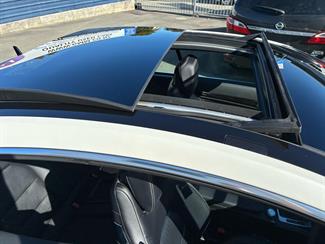 2011 Mercedes-Benz E350 - Thumbnail