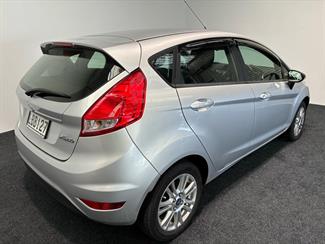 2017 Ford Fiesta - Thumbnail