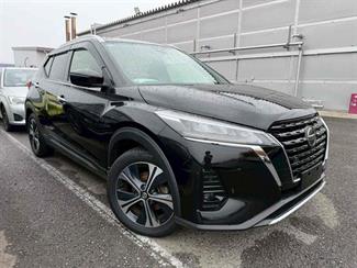 2021 Nissan KICKS - Thumbnail