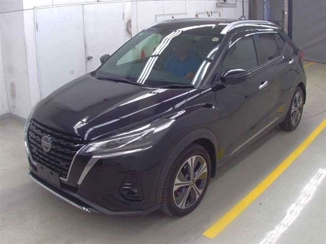 2021 Nissan KICKS