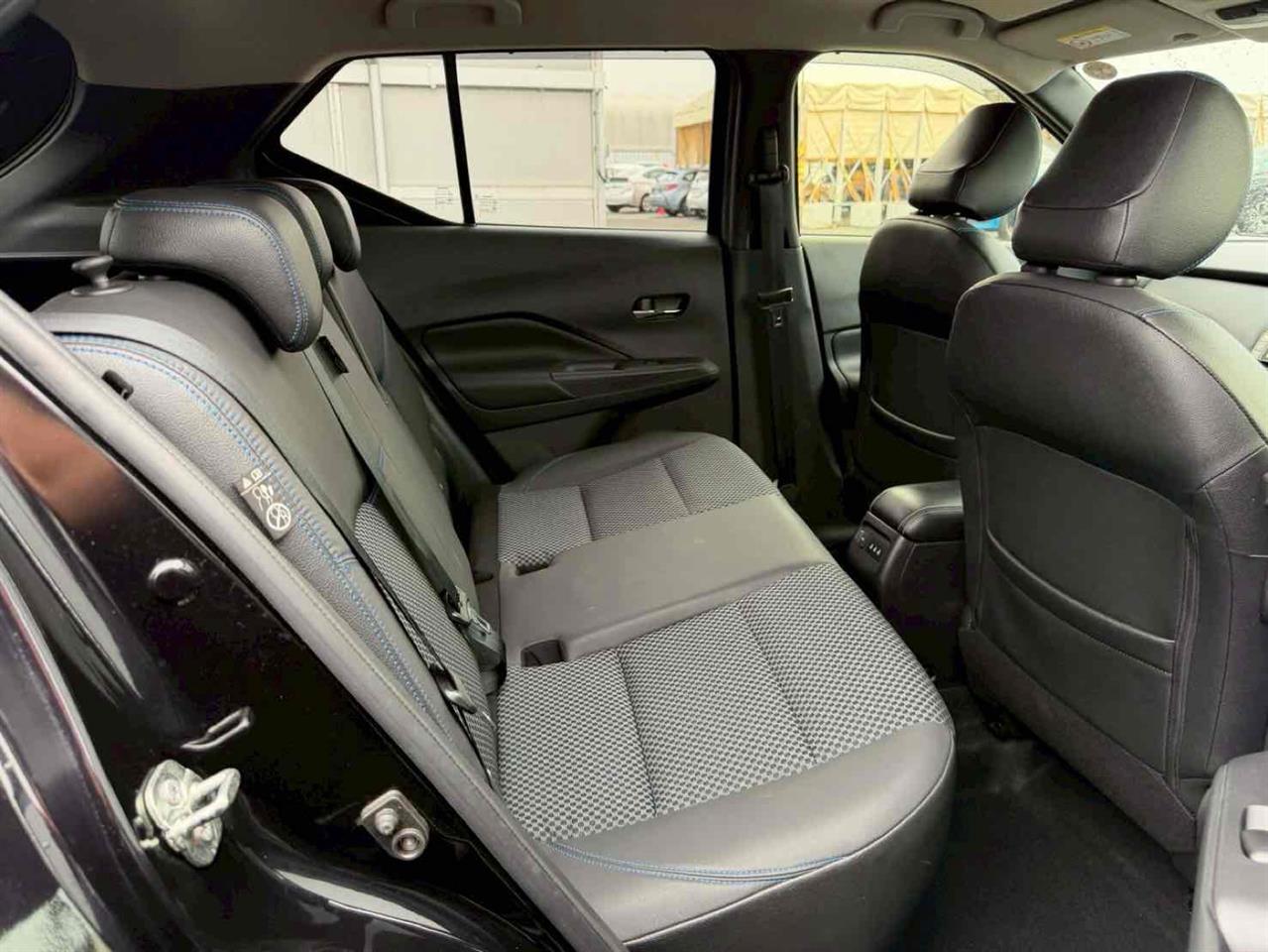 2021 Nissan KICKS