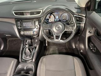 2020 Nissan Qashqai - Thumbnail