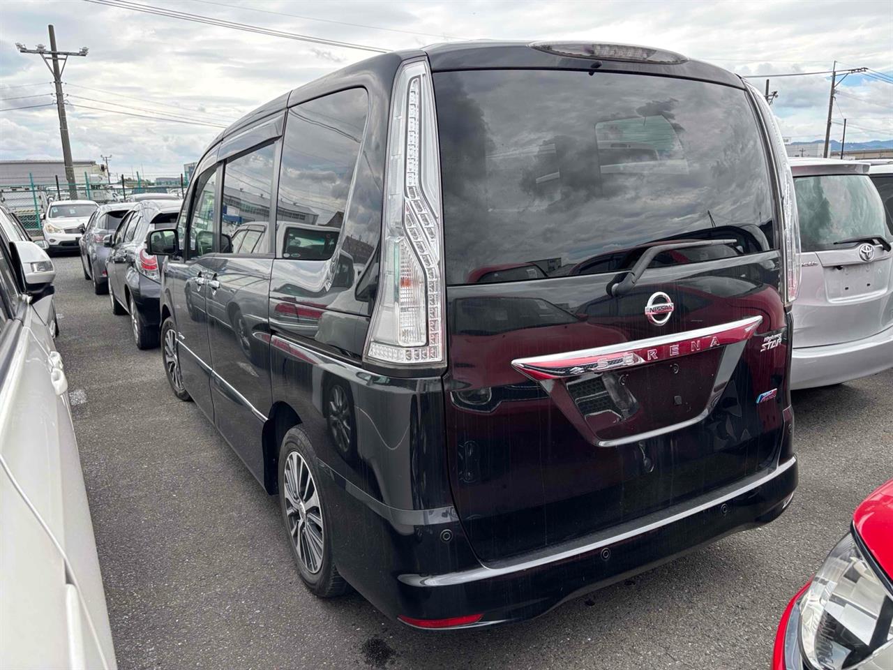 2016 Nissan SERENA