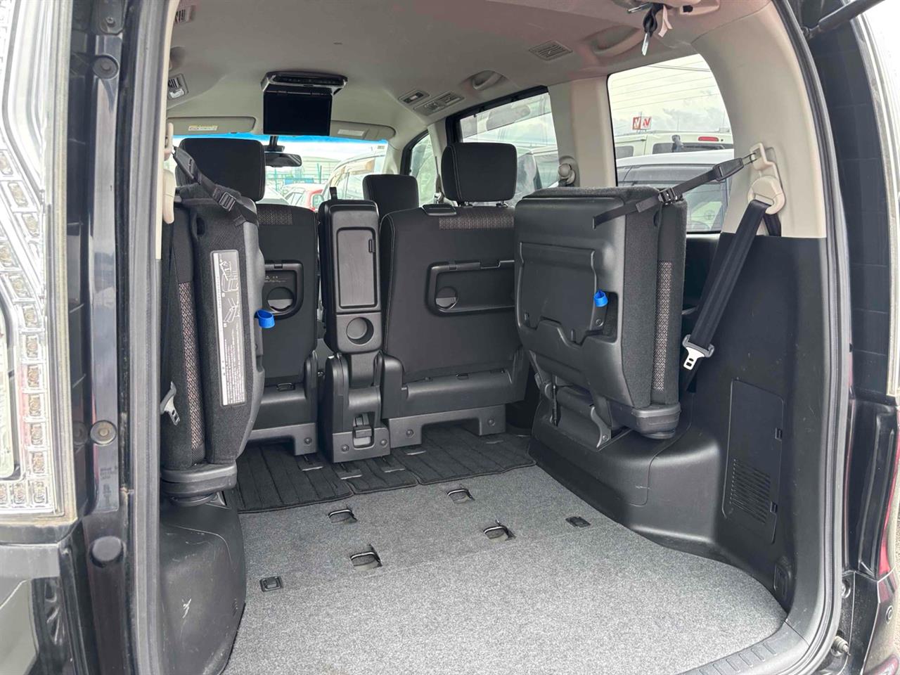 2016 Nissan SERENA