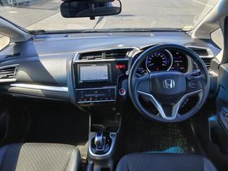 2013 Honda FIT - Thumbnail