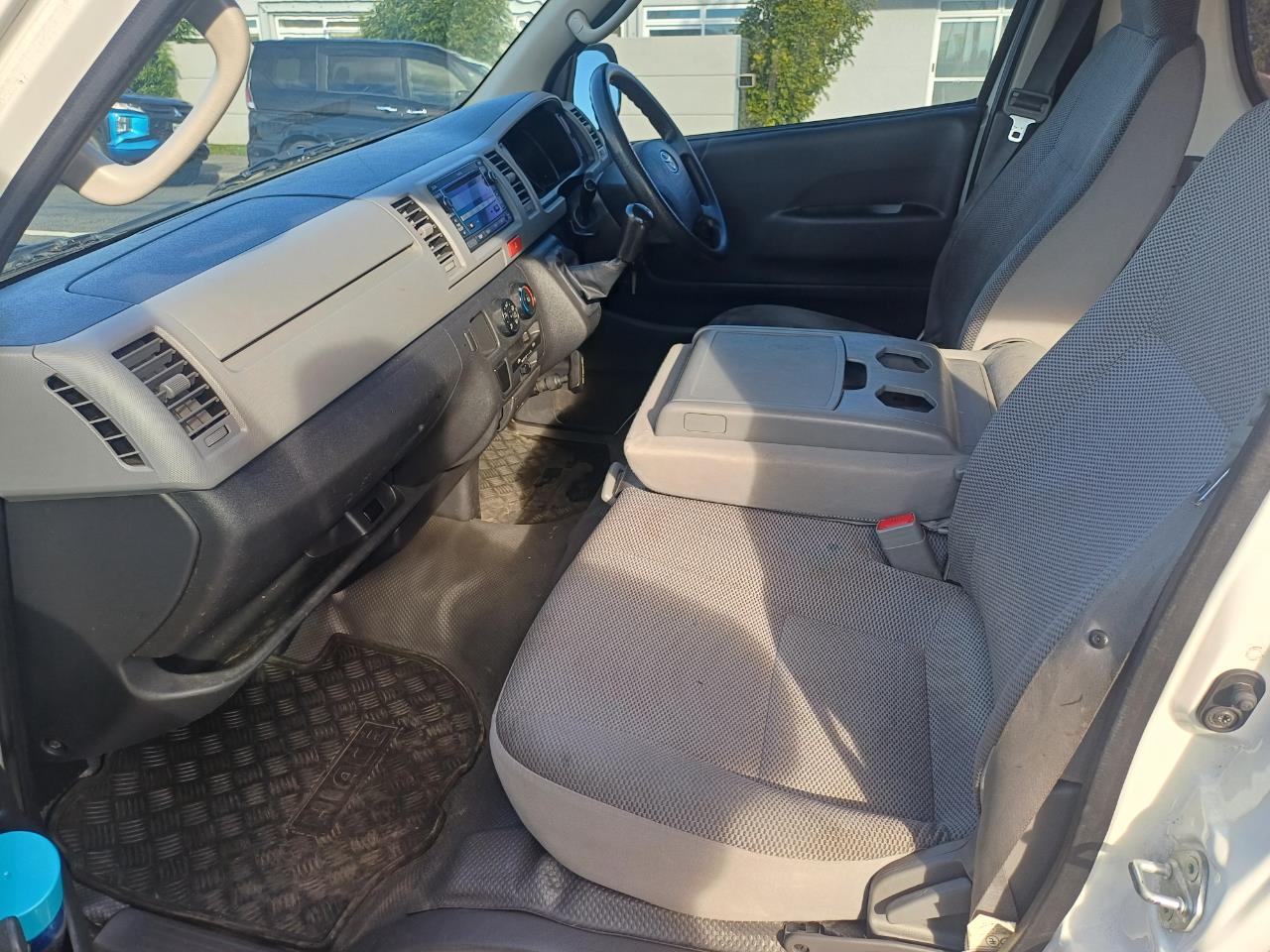 2010 Toyota Hiace