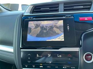 2013 Honda FIT - Thumbnail