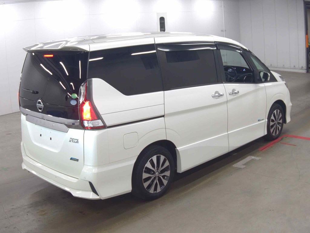 2017 Nissan SERENA