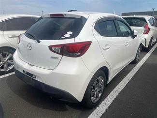 2015 Mazda DEMIO - Thumbnail