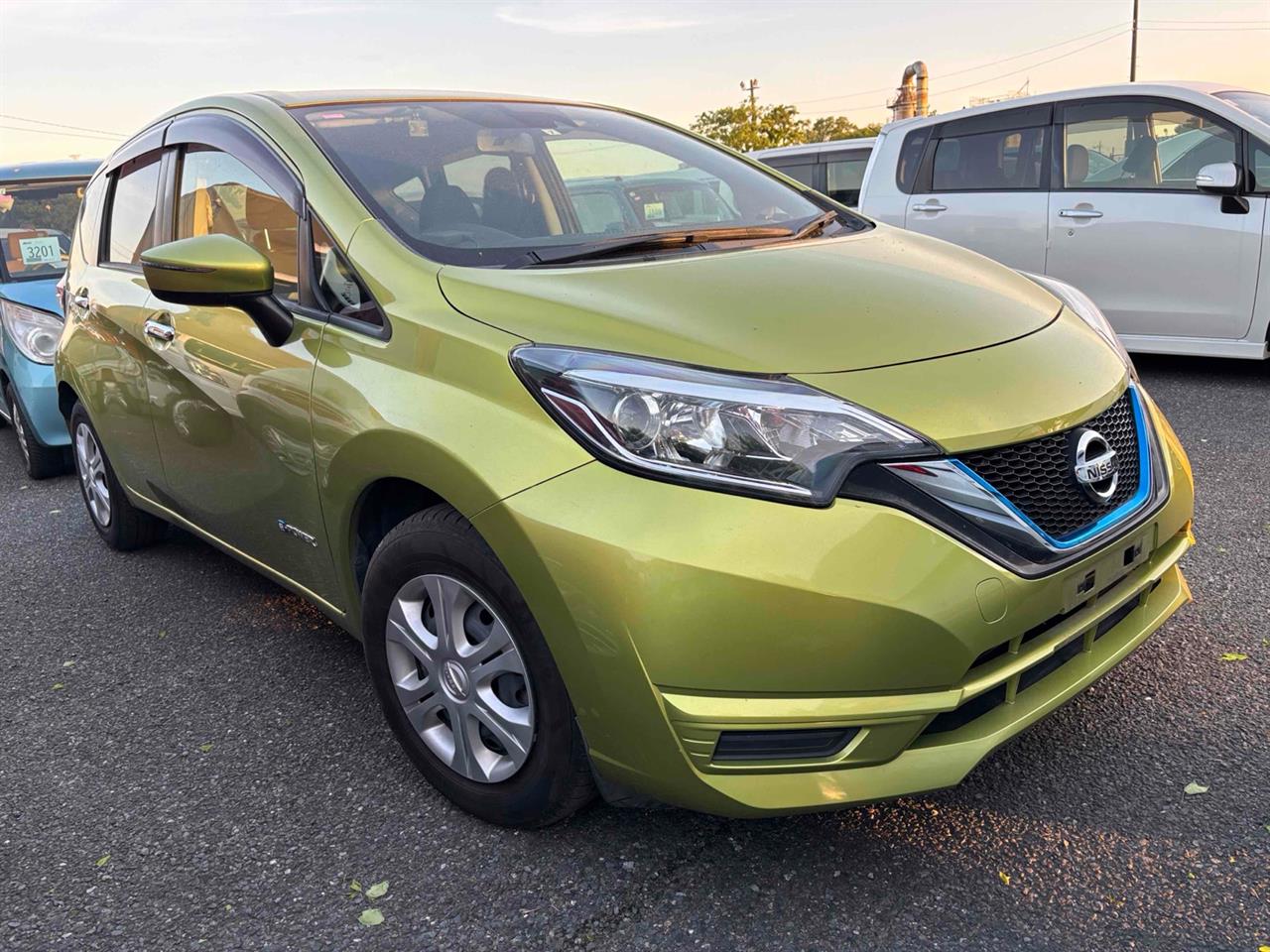 2017 Nissan NOTE