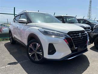 2021 Nissan KICKS - Thumbnail