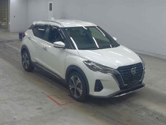2021 Nissan KICKS - Thumbnail