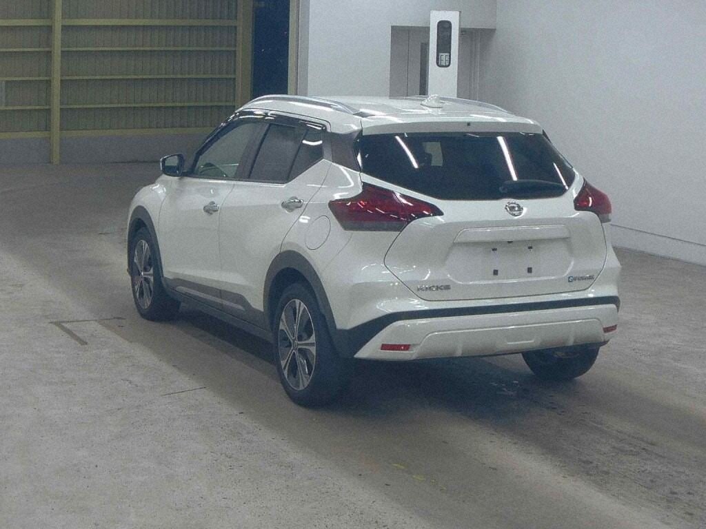 2021 Nissan KICKS