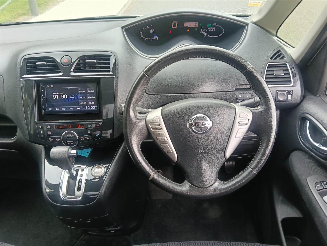 2013 Nissan SERENA