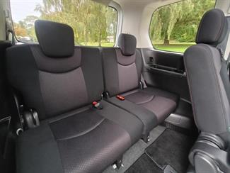 2013 Nissan SERENA - Thumbnail