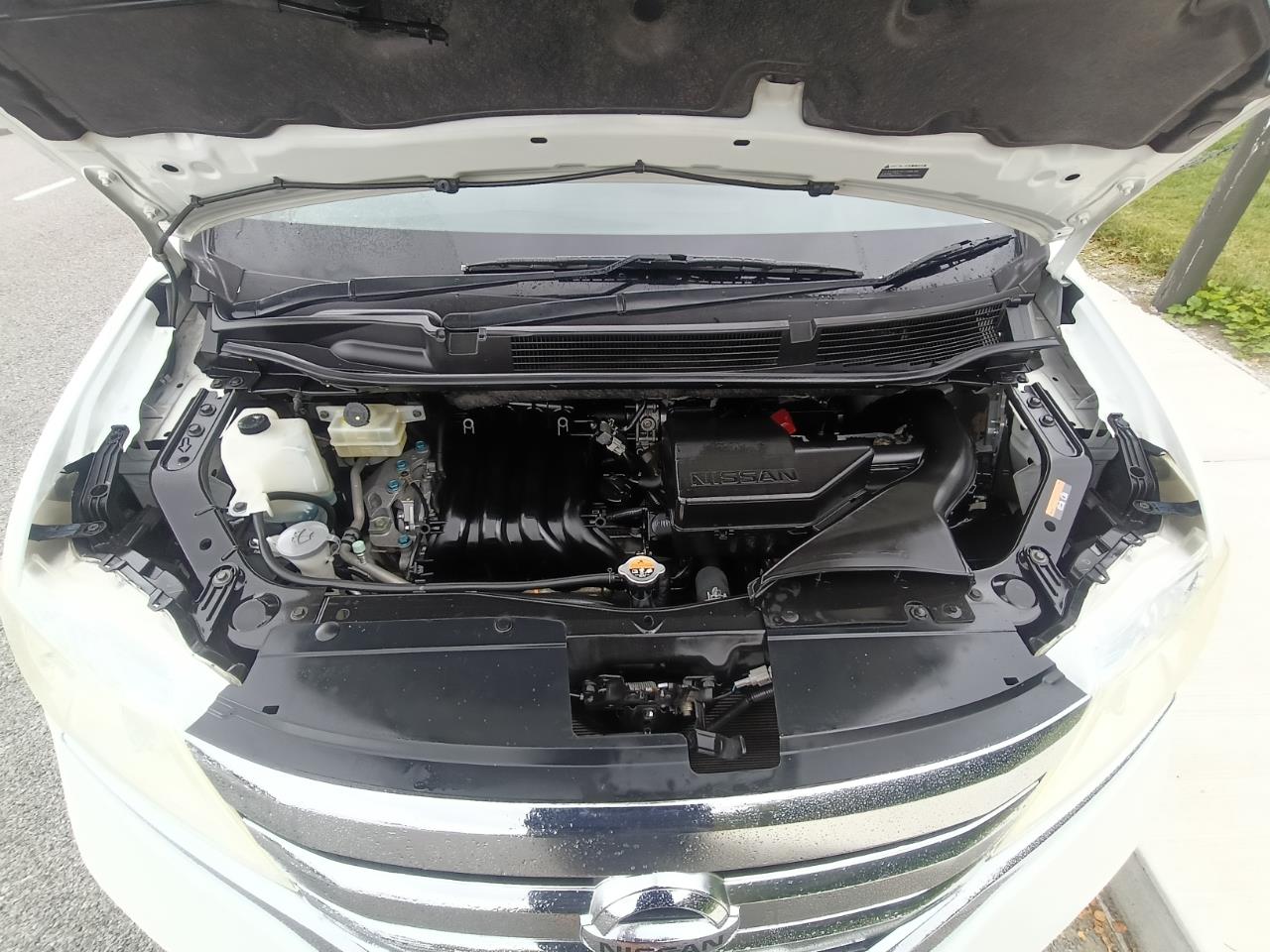 2013 Nissan SERENA